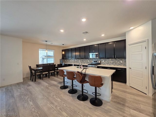 2990 Overlook Brook Street, Las Vegas, NV 89156