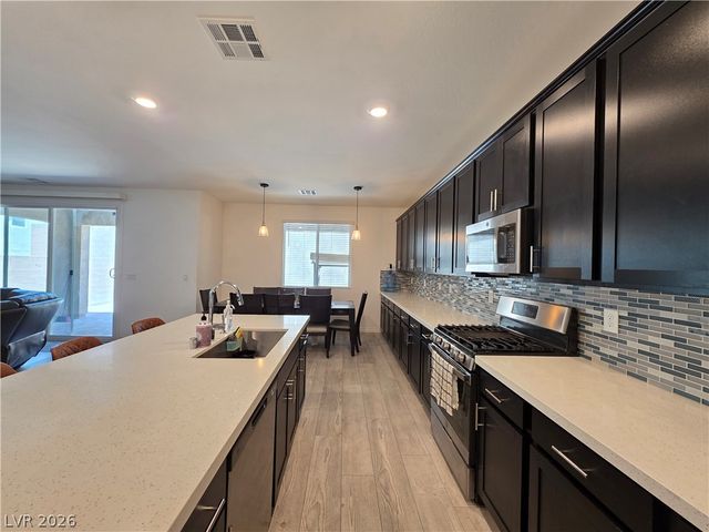 2990 Overlook Brook Street, Las Vegas, NV 89156