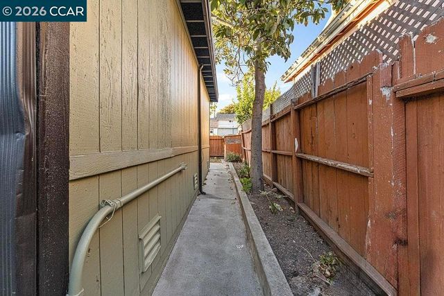 1419 Esmond Ave, Richmond, CA 94801