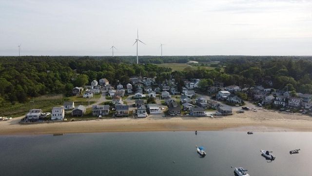 13 Thompson Road A, Bourne, MA 02532