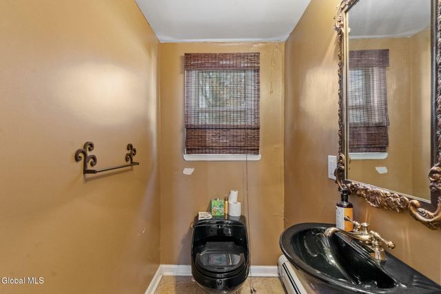 28 Lenox Avenue, Albany, NY 12203