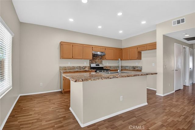 13605 Del Cerro, Victorville, CA 92392