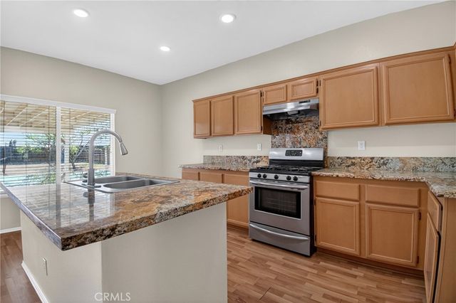 13605 Del Cerro, Victorville, CA 92392