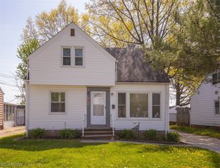 32610 Willowick Drive, Willowick, OH 44095