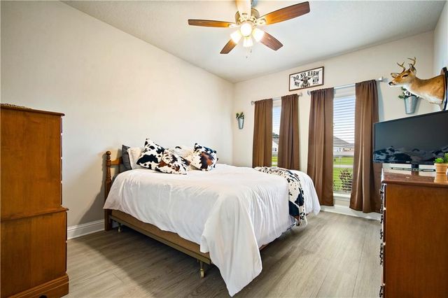 5662 Orchard W Lane, Grand Bay, AL 36541