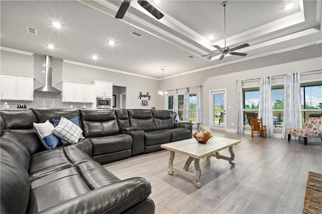 5662 Orchard W Lane, Grand Bay, AL 36541