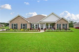 5662 Orchard W Lane, Grand Bay, AL 36541