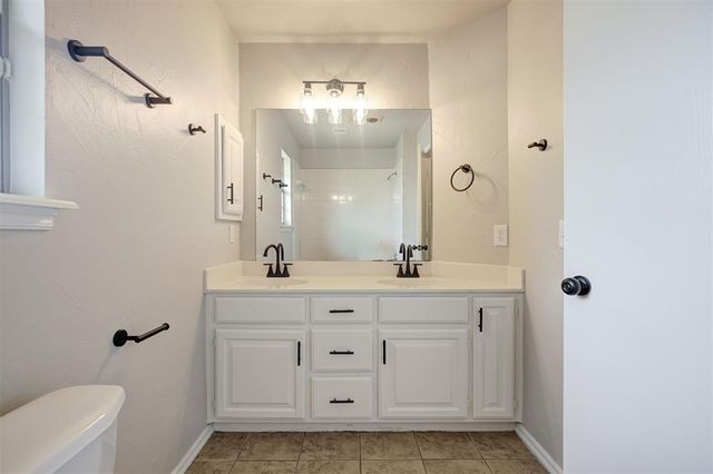 1817 NW 172nd Street, Edmond, OK 73012