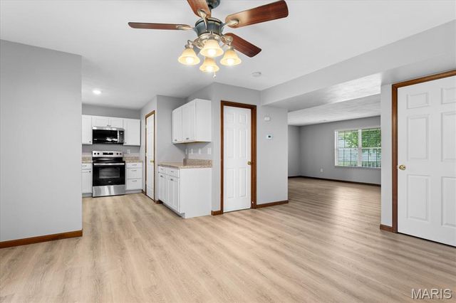 804 Country Meadow Lane, Shiloh, IL 62221