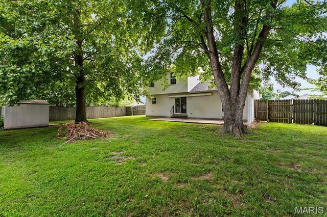 804 Country Meadow Lane, Shiloh, IL 62221