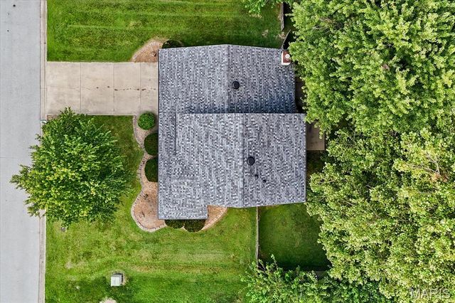 804 Country Meadow Lane, Shiloh, IL 62221
