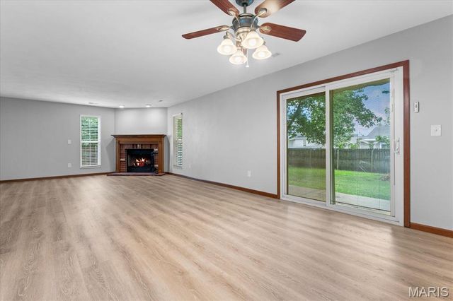 804 Country Meadow Lane, Shiloh, IL 62221