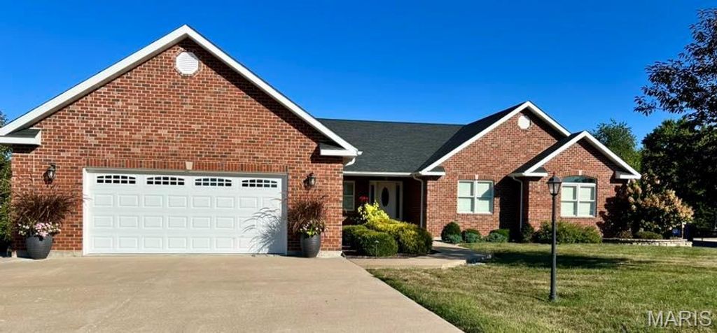 270 Gala Drive, Hannibal, MO 63401