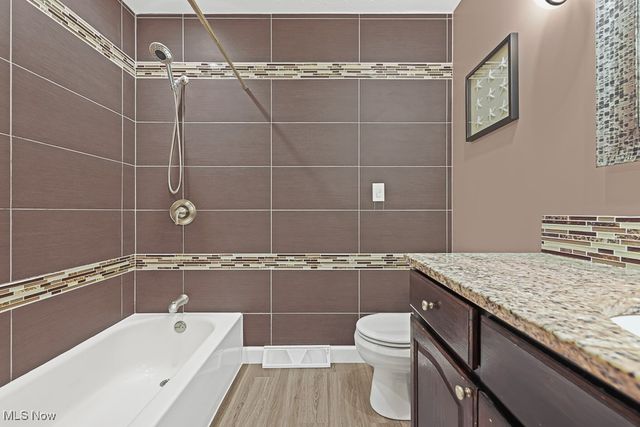 17682 Drake Road, Strongsville, OH 44136