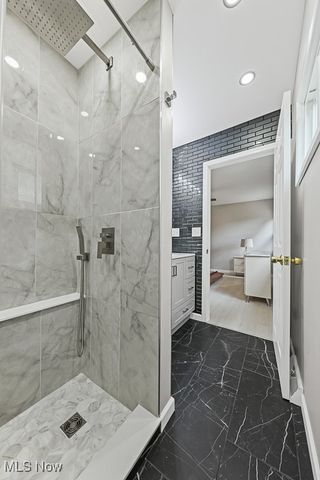 17682 Drake Road, Strongsville, OH 44136