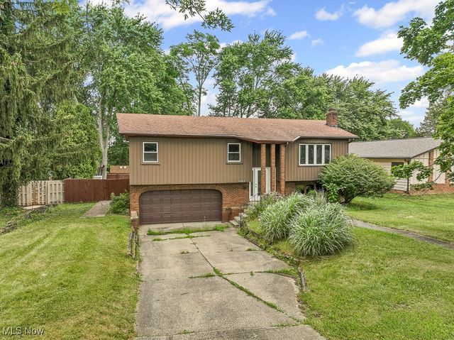 17682 Drake Road, Strongsville, OH 44136