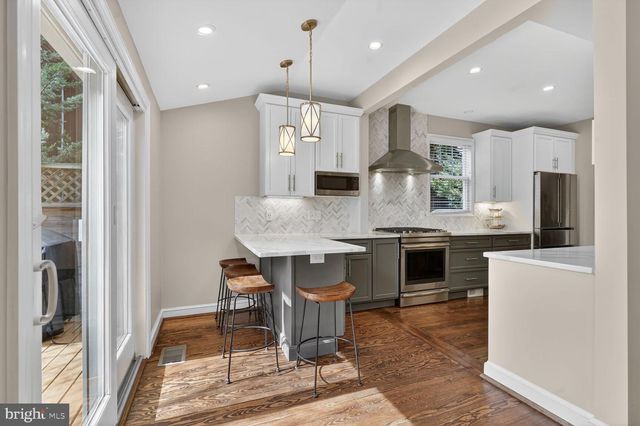 5014 KLINGLE ST NW, Washington, DC 20016