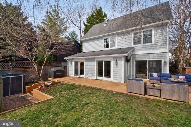 5014 KLINGLE ST NW, Washington, DC 20016