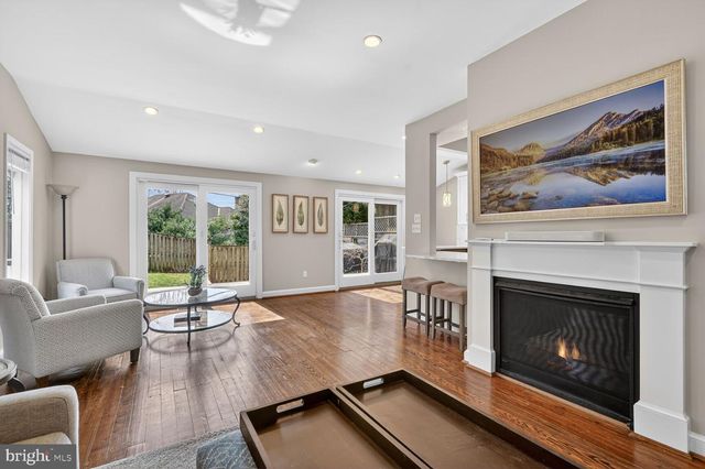 5014 KLINGLE ST NW, Washington, DC 20016