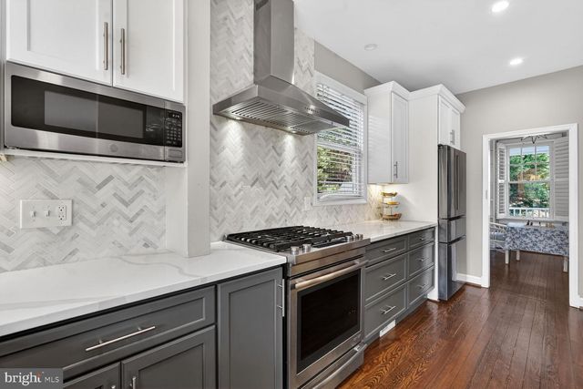 5014 KLINGLE ST NW, Washington, DC 20016