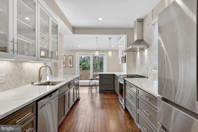 5014 KLINGLE ST NW, Washington, DC 20016