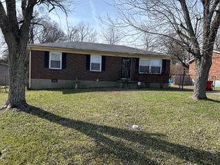114 Edgewood Drive, Frankfort, KY 40601