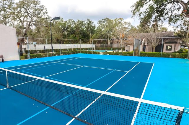 4009 NESTLE OAKS PLACE 104, Tampa, FL 33613