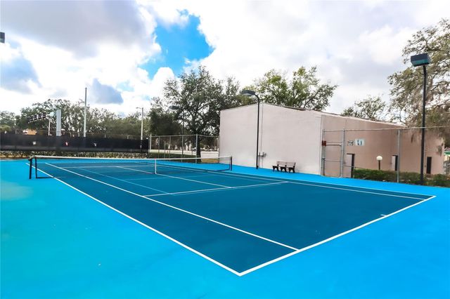 4009 NESTLE OAKS PLACE 104, Tampa, FL 33613