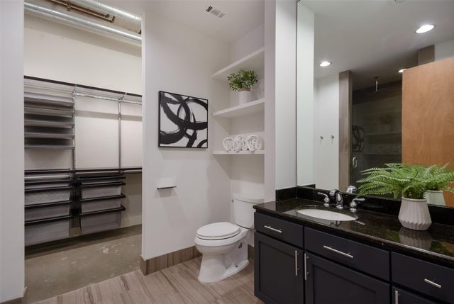 800 W 5th ST 609, Austin, TX 78703