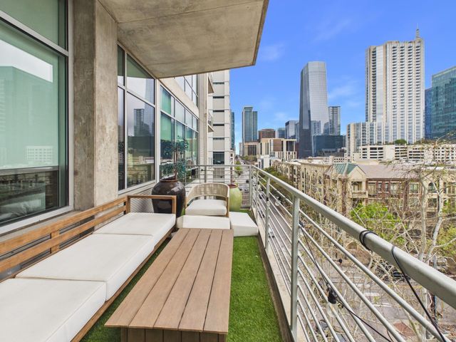 800 W 5th ST 609, Austin, TX 78703