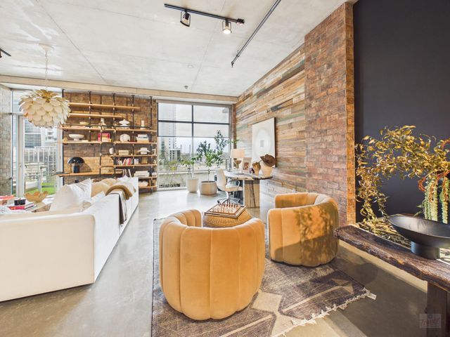 800 W 5th ST 609, Austin, TX 78703