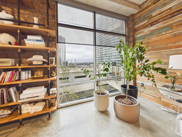 800 W 5th ST 609, Austin, TX 78703