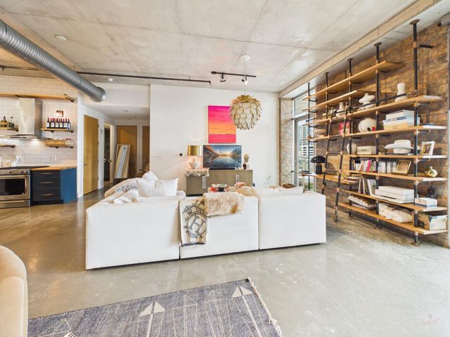 800 W 5th ST 609, Austin, TX 78703