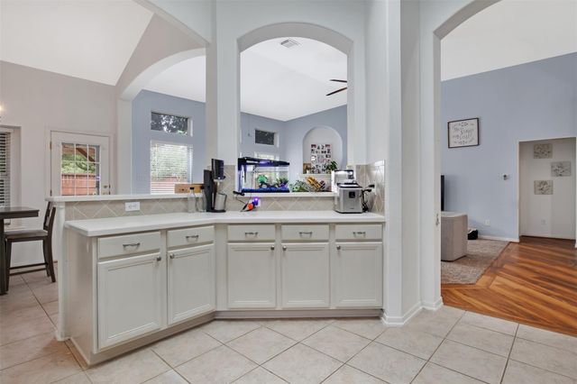 2131 Lakewind Lane, League City, TX 77573