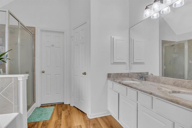 2131 Lakewind Lane, League City, TX 77573