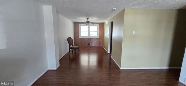 1031 FOXWOOD LN, Essex, MD 21221