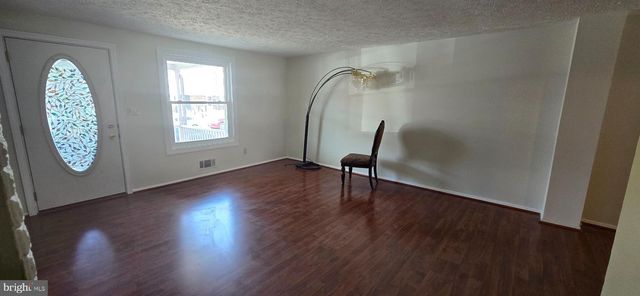 1031 FOXWOOD LN, Essex, MD 21221