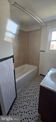1031 FOXWOOD LN, Essex, MD 21221