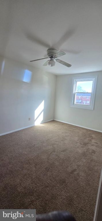 Image 11 of property listing at 1031 FOXWOOD LN, Essex, MD 21221