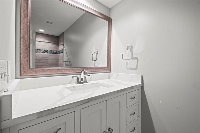 12343 Pinehurst Drive, Kansas City, KS 66109