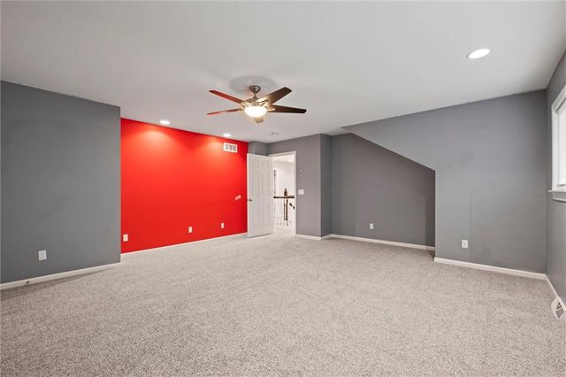 12343 Pinehurst Drive, Kansas City, KS 66109