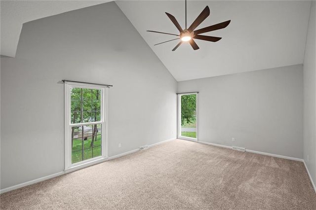 12343 Pinehurst Drive, Kansas City, KS 66109