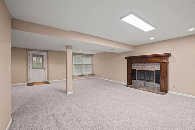 12343 Pinehurst Drive, Kansas City, KS 66109