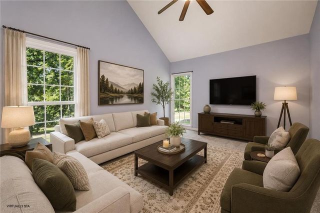 12343 Pinehurst Drive, Kansas City, KS 66109