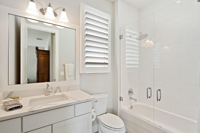7033 Edison Place, Palm Beach Gardens, FL 33418