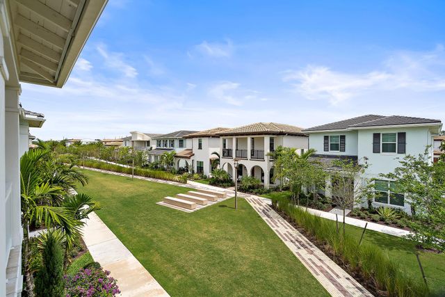 7033 Edison Place, Palm Beach Gardens, FL 33418