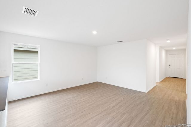 7719 Yeti Park, San Antonio, TX 78227