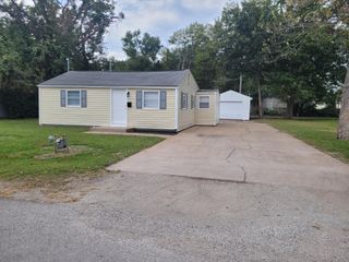 1821 C Street NE, Miami, OK 74354