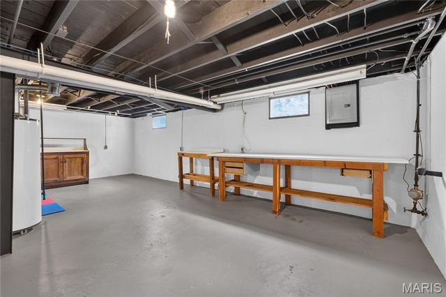2000 Alameda Avenue, Maplewood, MO 63143