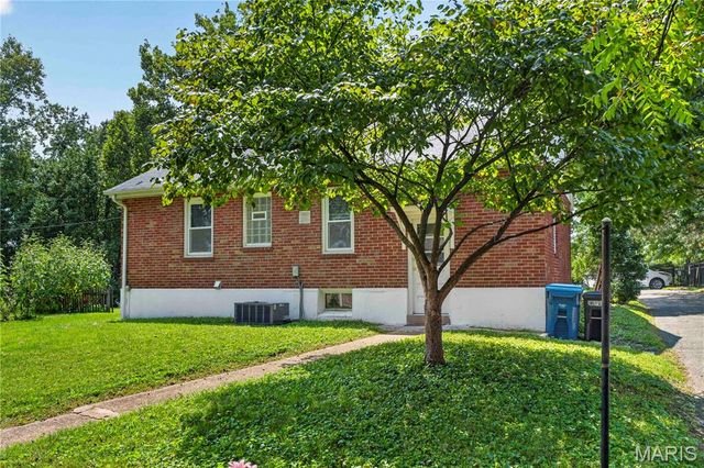 2000 Alameda Avenue, Maplewood, MO 63143